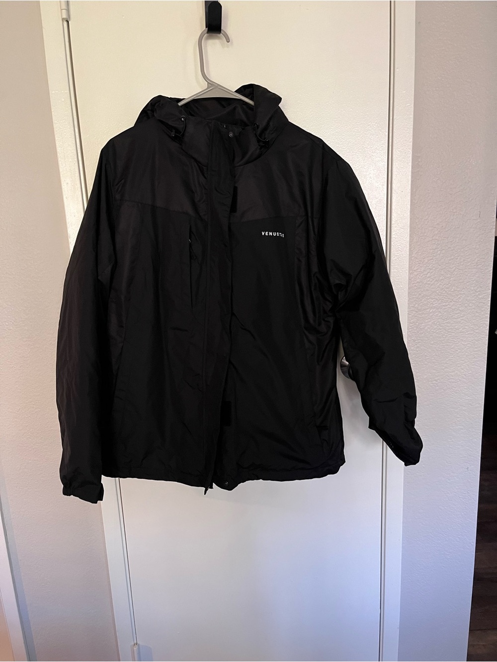 Venustas Black Hooded Heated Jacket